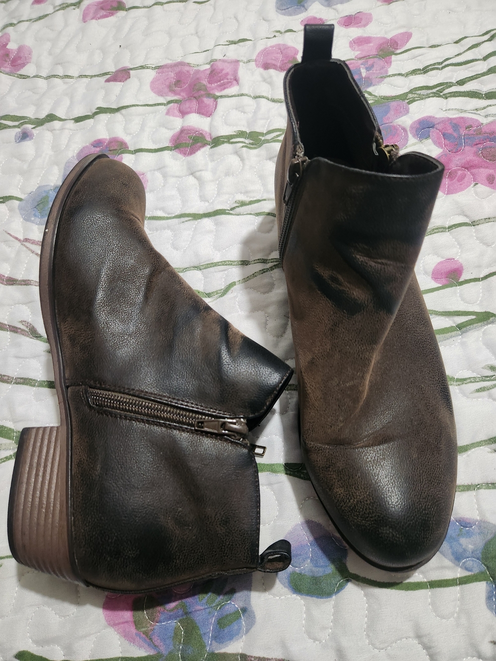 Pierre Dumas Distressed Dark Brown Side-Zip Chukka Boots
